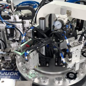 告别人工误插！喇叭端子自动插端子机，合格率 99.9%